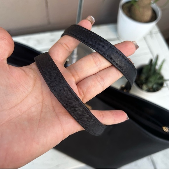 Michael Kors Jetset Authentic Black shoulder Sofiano Leather Women’s Tote Bag - Picture 4 of 15